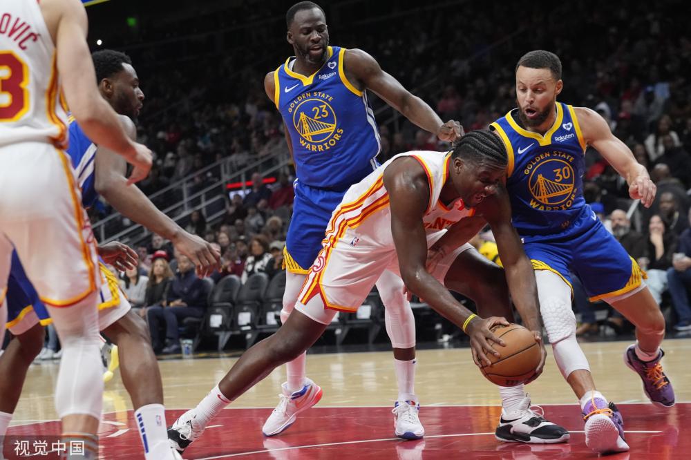 也依赖于他 也依赖于他