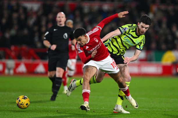 尤其在经济 尤其在经济